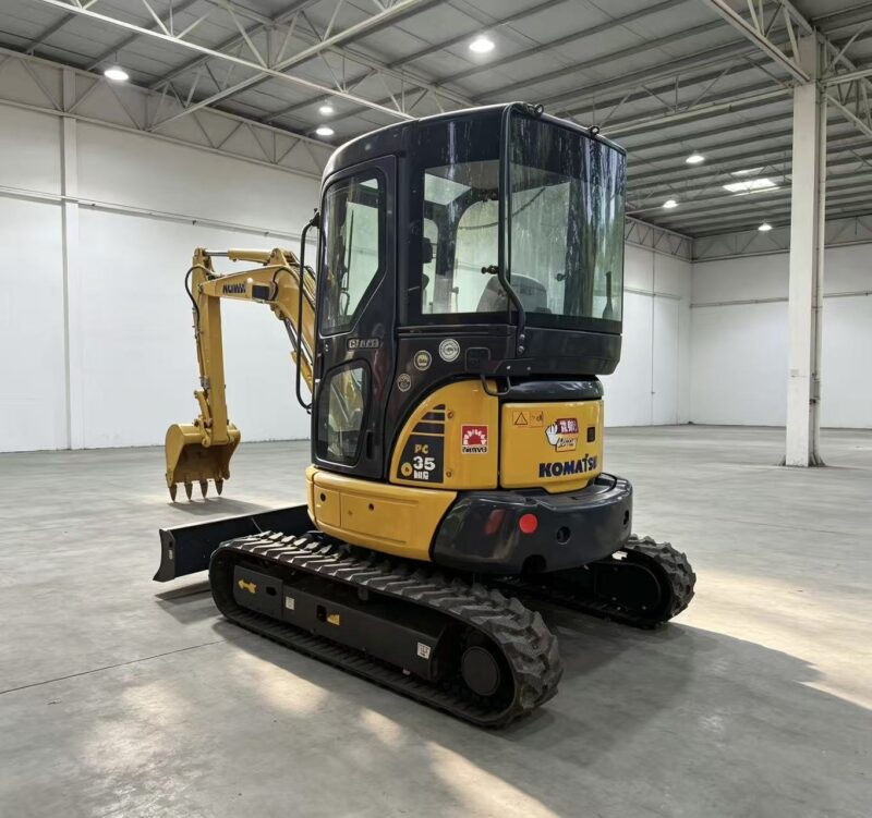 Komatsu PC35