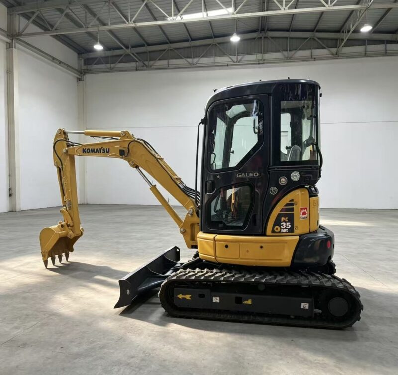 Komatsu PC35