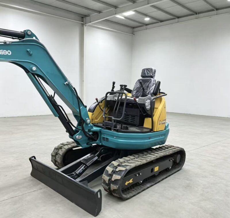 Kubota U25