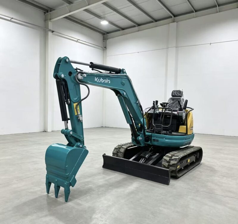 Kubota U25