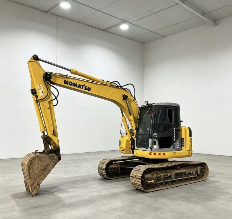 Komatsu PC138