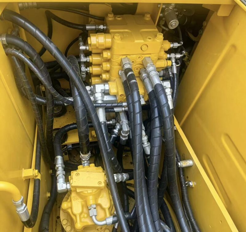 微信图片_20260901074725_1480_98 Komatsu PC120