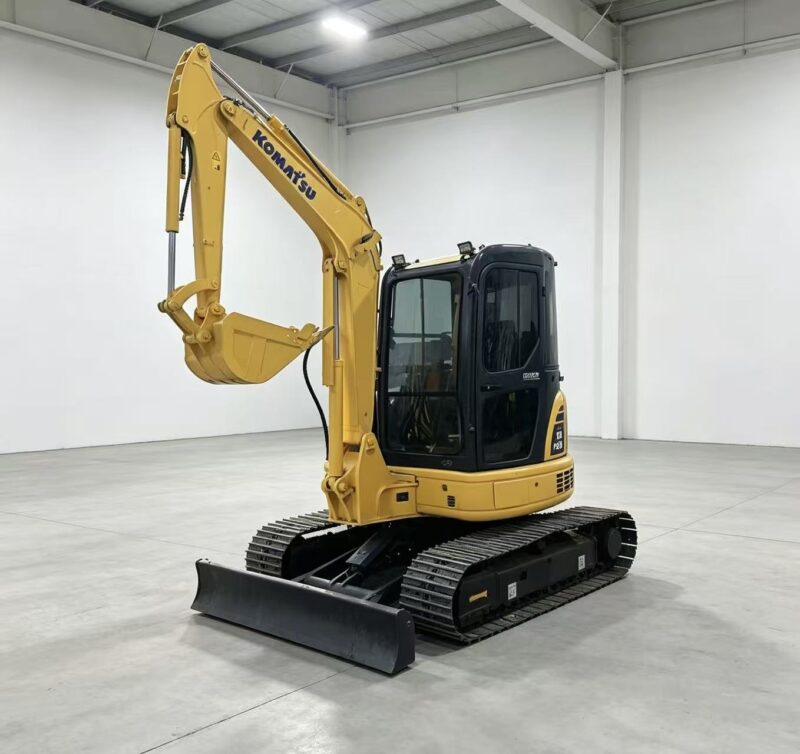 Komatsu PC55