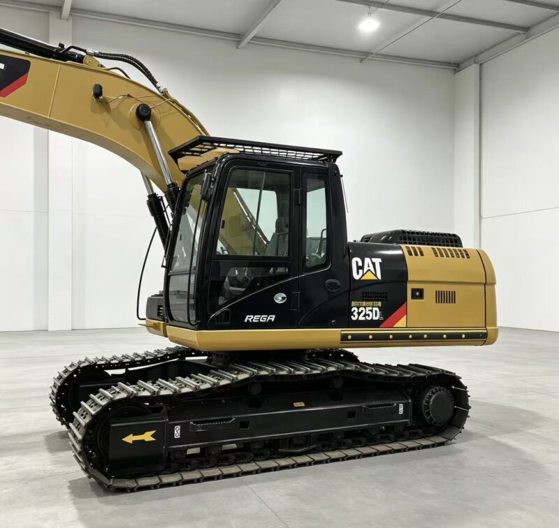 CAT 325