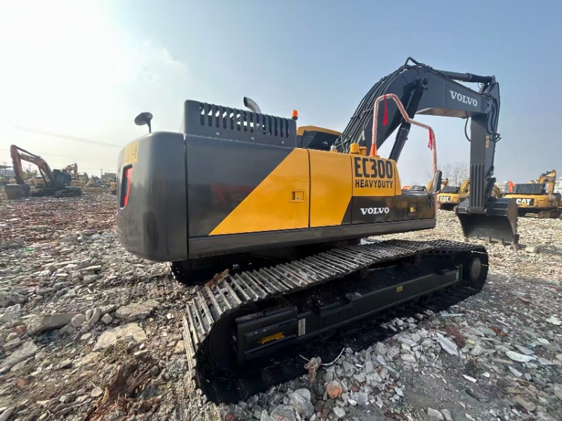 Volvo EC300