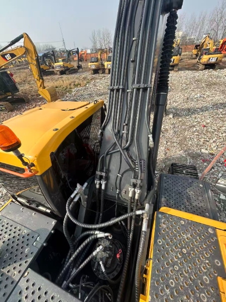 Volvo EC300