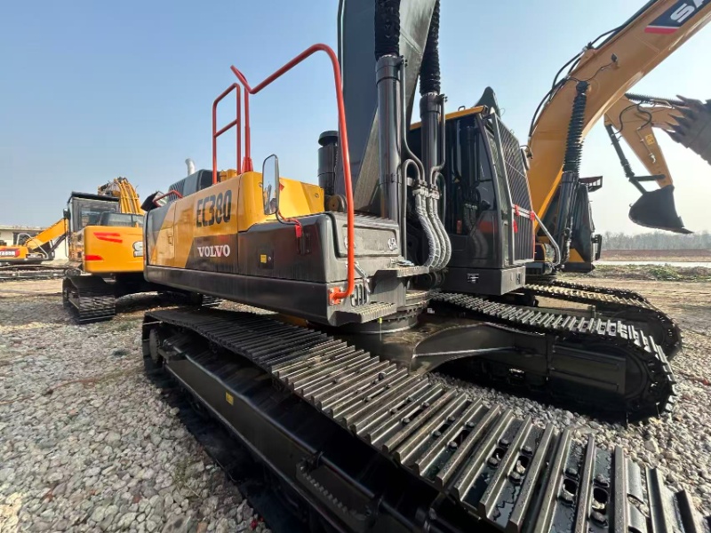 Volvo EC380